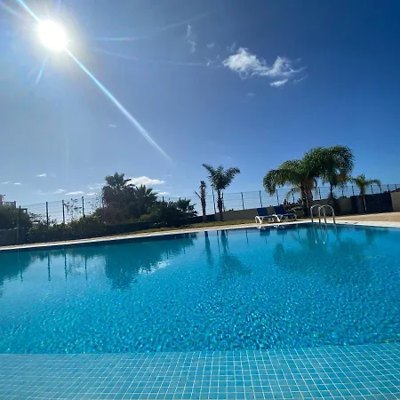 بيت للعطل Sun Bay